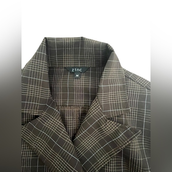Zinc Brown Plaid Women's Blazer. Size: Medium. Great Condition. - Picture 5 of 8